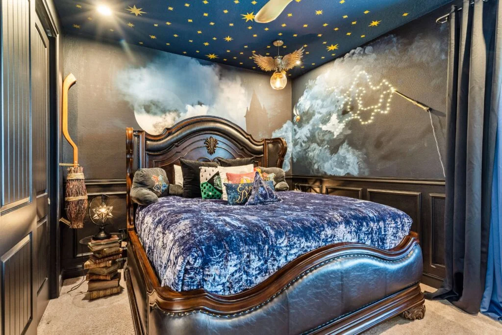 Harry Potter themed bedroom at 450 Burma