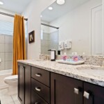 Upstairs bathroom at 450 Burma luxury vacation rental near Disney World